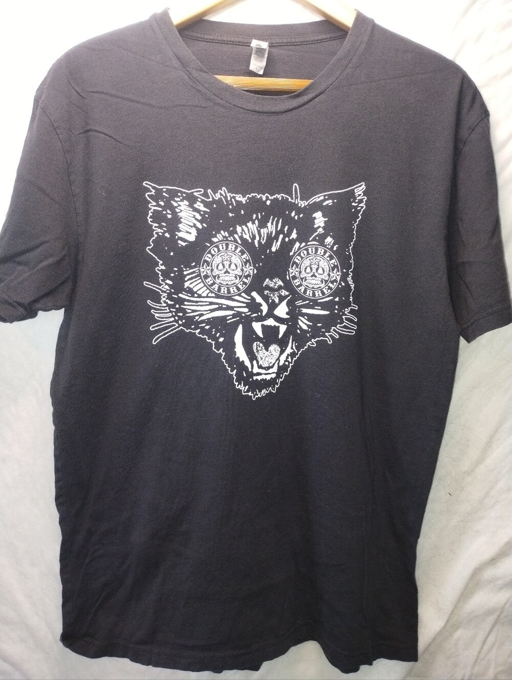 Next Level Apparel Double Barrel Cat Graphic T-Shirt Men's Size Large
